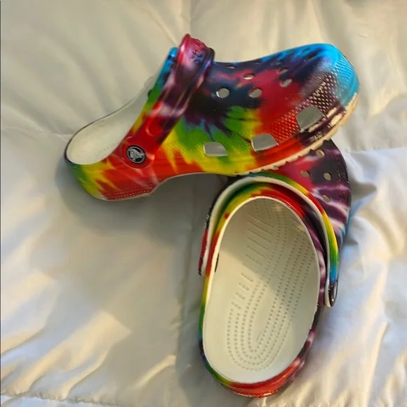 CROCS Red and Yellow Slippers Vibrant Comfort Crocs Lite Ride Clogs Sz Mens 9 Women 11 Yellow Red Slip On  main image 2